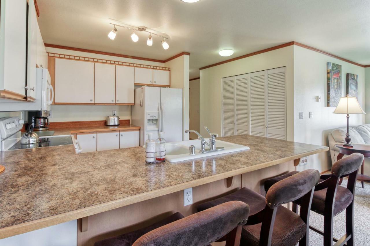3 Bed 2 Bath In Apartment